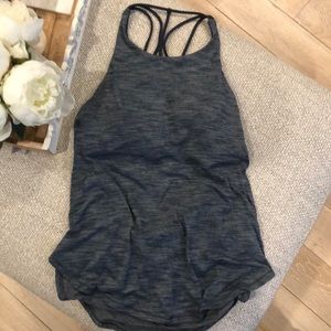 Lululemon 2 in 1 tank with attached bra